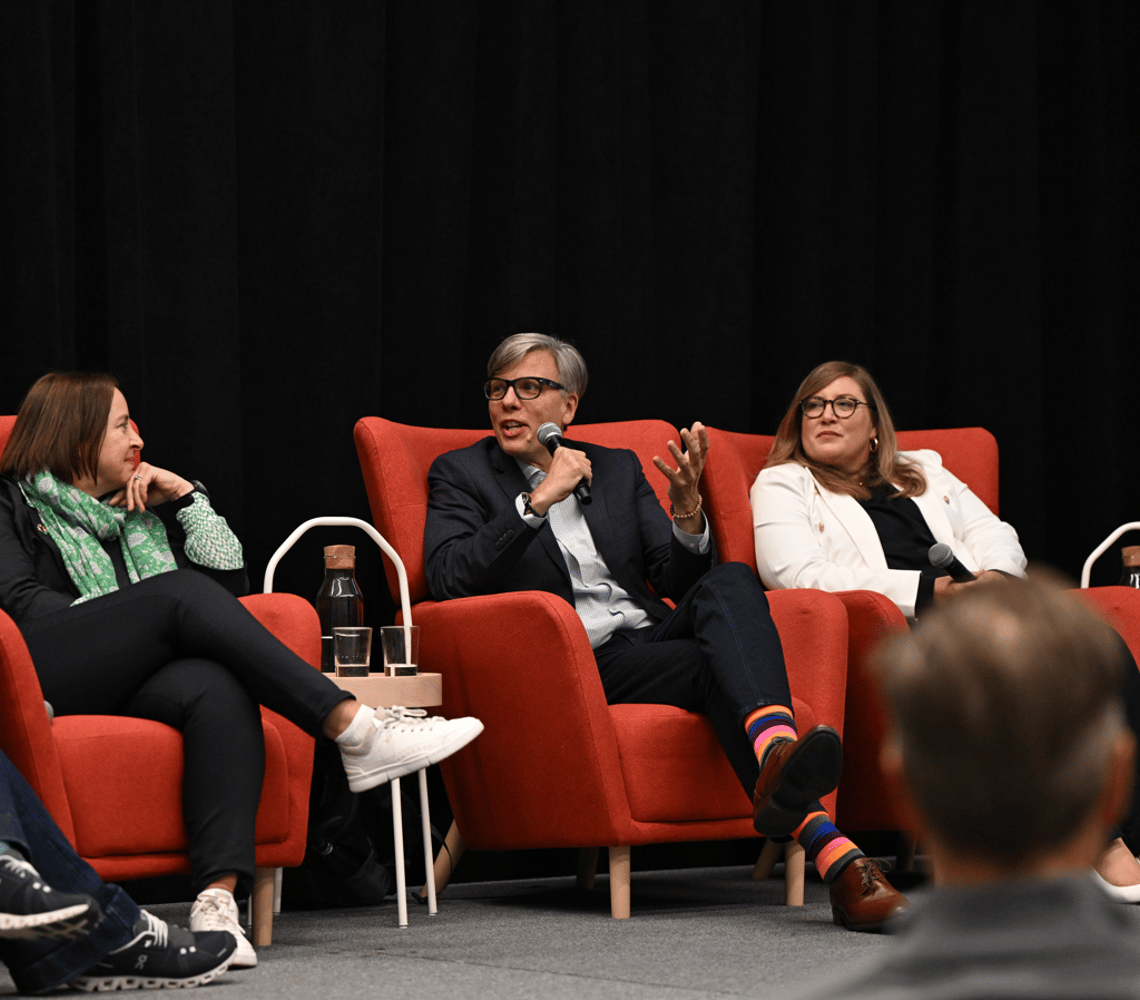 Panel discussion with Karen Pflug.