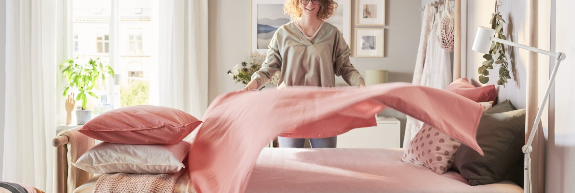 Interior designer at IKEA in a bedroom